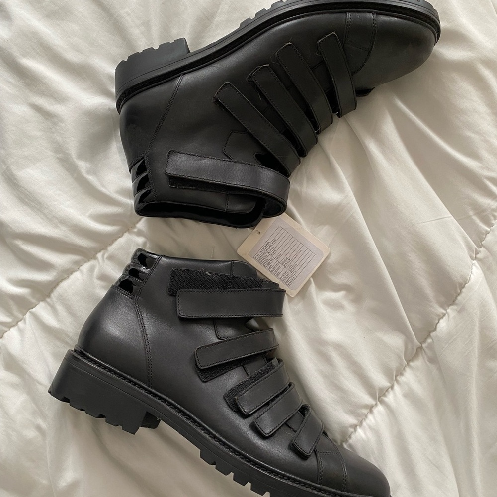 MICHAEL KORS BLACK LEATHER BOOTS VELCRO STRAPS NEW 11.5 M